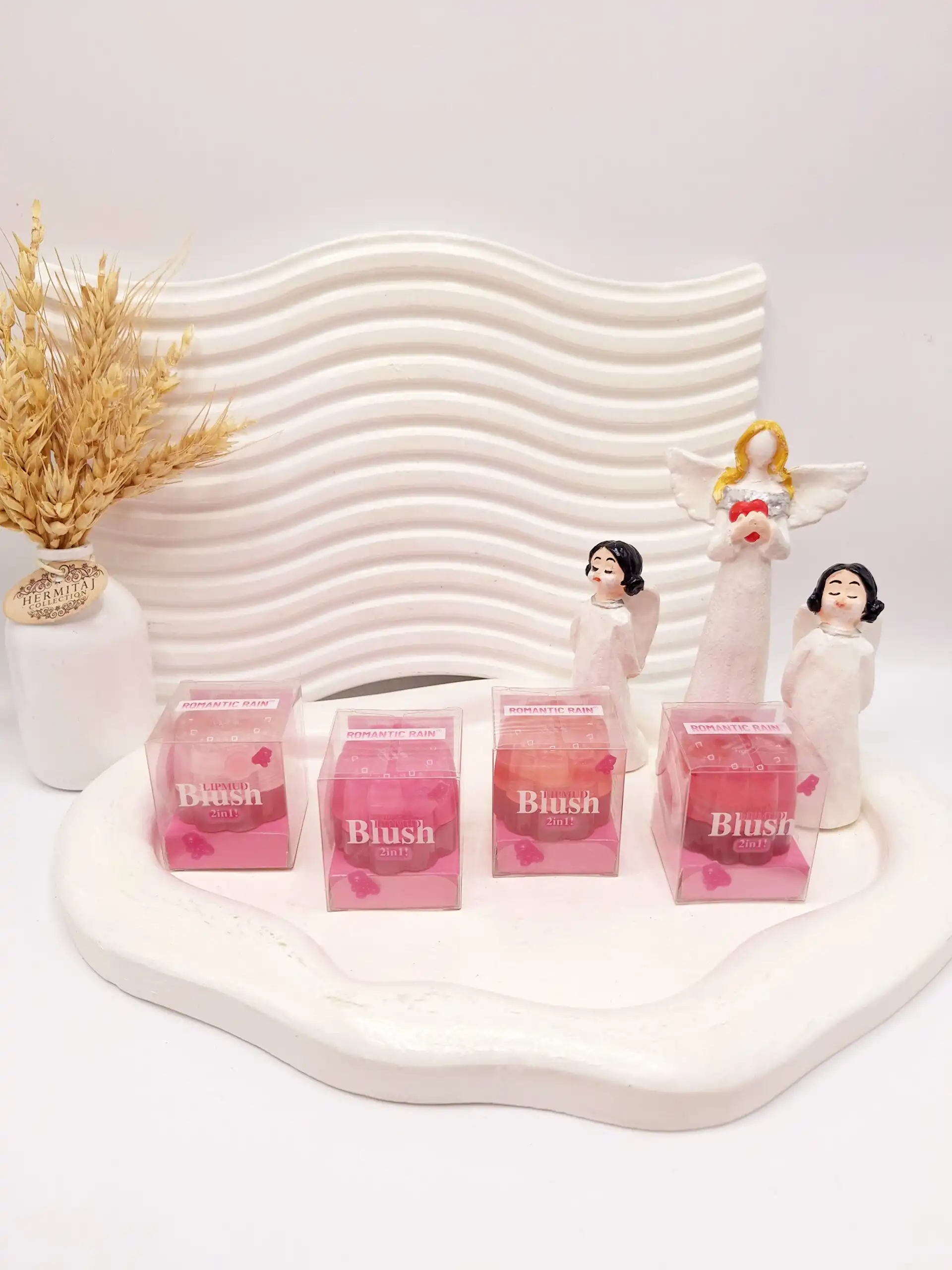 رژ لب کاسه ای نرم طرح ژله ای ROMANTIC RAIN کد 2720رژ لب کاسه ای نرم طرح ژله ای ROMANTIC RAIN کد 2720